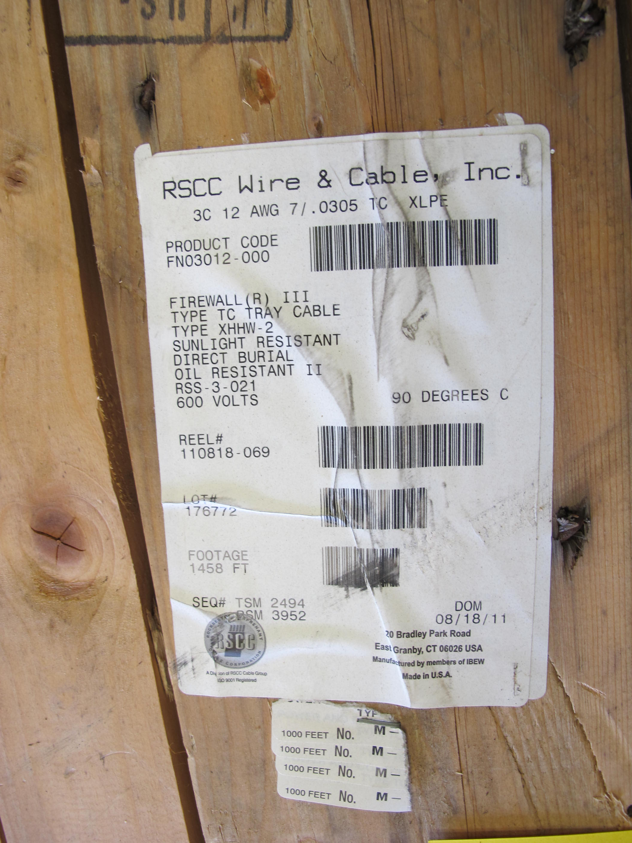 LOT (1458 FT) OF CABLE, ELECTRICAL TYPE, 12 AWG SIZE, 600V RATING, COPPER MATERIAL, 3 CONDUCTOR, CONTROL KIND. NON-SHIELDED, XLPE INSULATED, BLACK HYPALON (CSPE) JACKETED, FIREWALL III, CABLE CODE E38R, K-1 COLOR CODE (W-44) LOADING & HANDLING FEE $15-